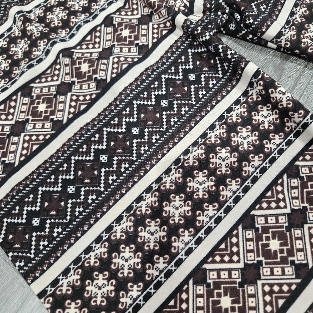 Butter-soft Infinity Raine patterned leggings - Picture 3 of 4